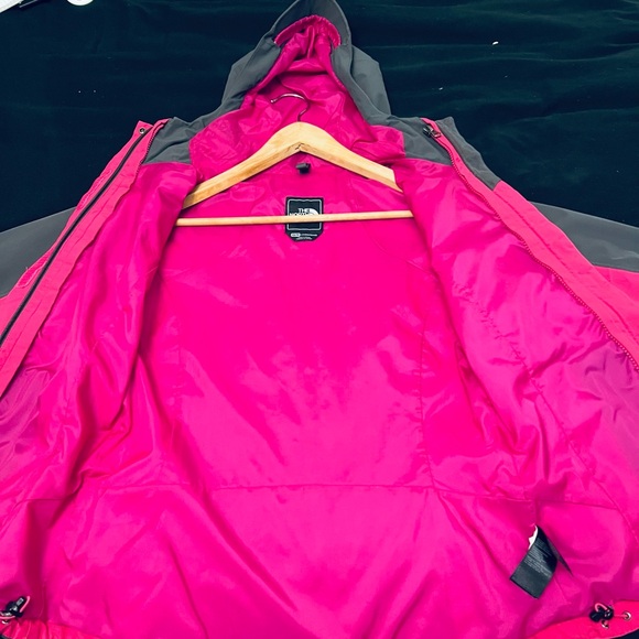 The North Face “Hyvent” Jacket, Women’s XS & LIKE NEW! - Picture 7 of 10